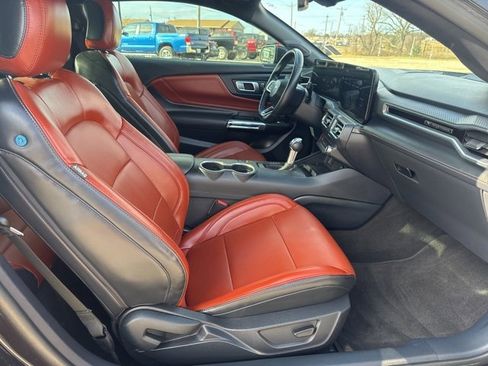 Used 2024 Ford Mustang Premium image 16