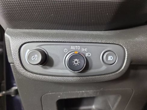 Used 2021 Chevrolet TrailBlazer LT w/ Convenience Package FWD image 28