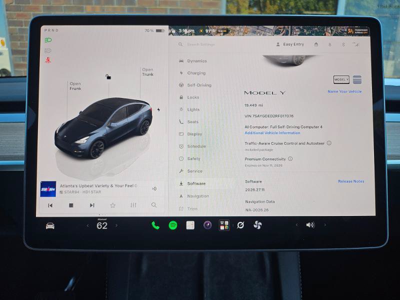 Used 2024 Tesla Model Y 2WD image 2