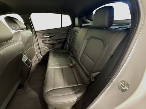 Used 2024 Buick Envista Sport Touring w/ Convenience II Package image 25