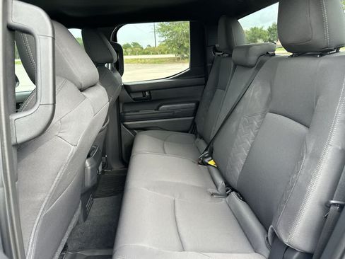 Used 2025 Toyota Tacoma SR AWD/4WD image 19