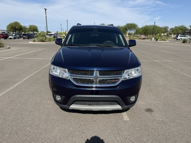 Used 2019 Dodge Journey SE FWD image 2