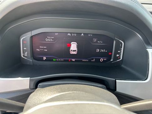 Used 2022 Volkswagen Atlas Cross Sport SEL Premium R-Line image 29