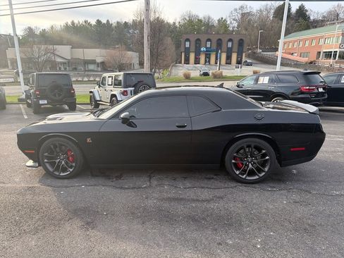 Used 2021 Dodge Challenger R/T Scat Pack w/ Plus Package image 4