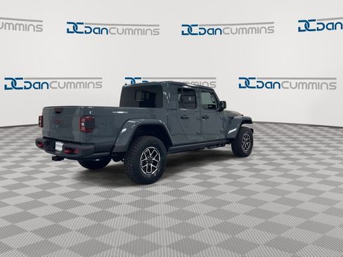 New 2026 Jeep Gladiator Rubicon w/ Steel Power Dome Hood Package AWD/4WD image 8