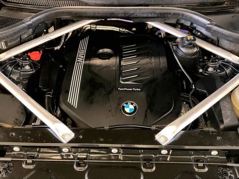Used 2022 BMW X5 sDrive40i w/ Premium Package image 29