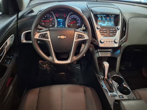 Used 2013 Chevrolet Equinox LT FWD image 2