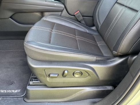 Used 2025 Chevrolet Tahoe High Country w/ Sun And Tow Package AWD/4WD image 24