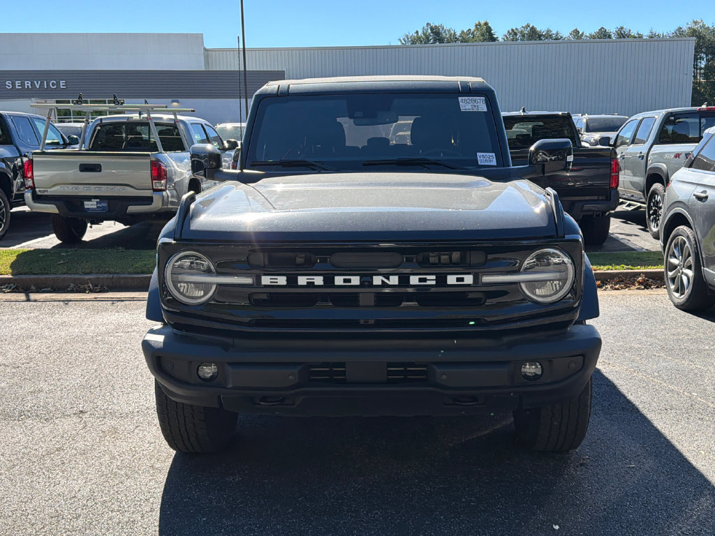 Used 2023 Ford Bronco Outer Banks AWD/4WD image 2