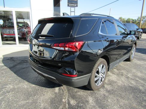 Certified 2024 Chevrolet Equinox LT w/ LPO, Floor Liner Package image 4