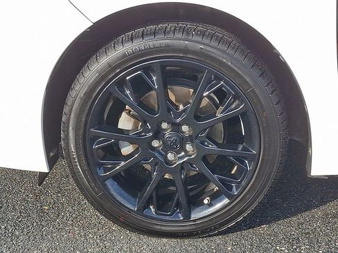 Used 2016 Toyota Corolla S Special Edition image 8