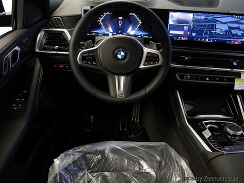 New 2026 BMW X6 xDrive40i w/ Climate Comfort Package image 15