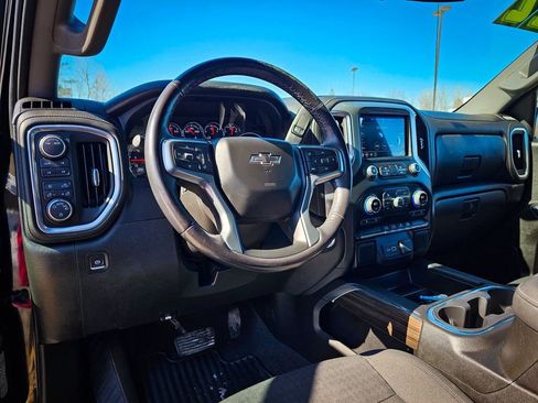 Certified 2022 Chevrolet Silverado 1500 RST w/ Rally Edition AWD/4WD image 14