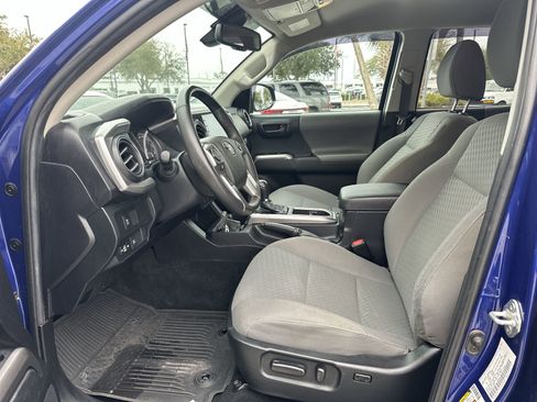 Used 2023 Toyota Tacoma SR image 16