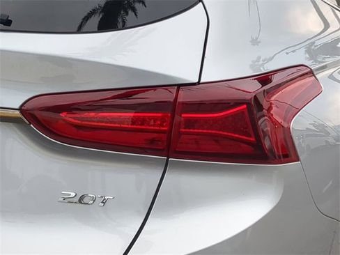 Used 2020 Hyundai Santa Fe Limited image 8