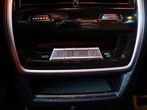 Used 2022 BMW X6 M50i w/ Dynamic Handling Package image 24