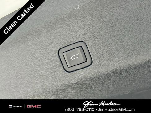 Used 2024 GMC Yukon XL Denali image 19