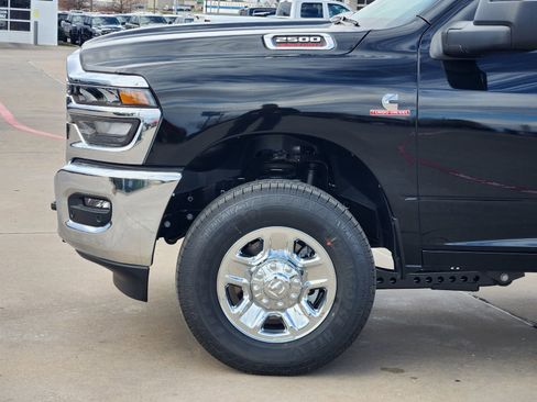 New 2026 RAM 2500 Tradesman w/ Chrome Appearance Group image 10
