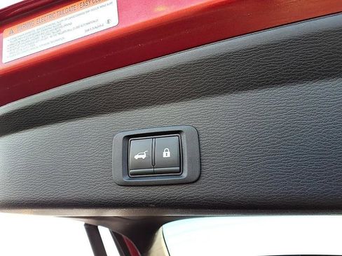 Used 2024 Mitsubishi Outlander SE AWD/4WD image 23