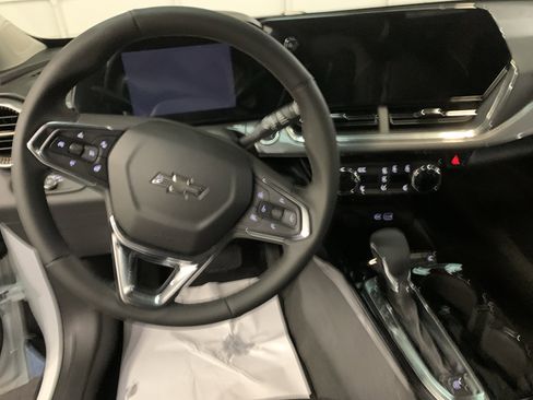 New 2026 Chevrolet Trax ACTIV w/ Driver Confidence Package image 15