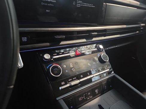 Used 2025 Hyundai Santa Fe Calligraphy image 25