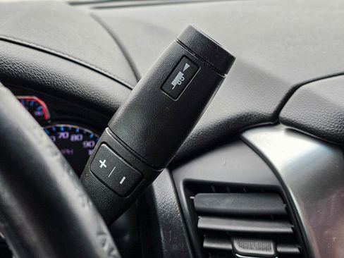 Used 2017 Chevrolet Tahoe LS w/ All-Season Package image 22