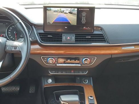 Used 2022 Audi Q5 2.0T Premium w/ Convenience Package AWD/4WD image 31