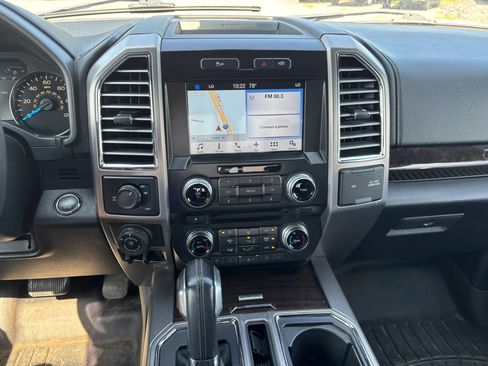 Used 2016 Ford F150 Platinum w/ Equipment Group 701A Luxury RWD image 24
