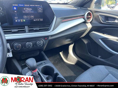 Certified 2025 Chevrolet Trax RS w/ Driver Confidence Package FWD image 27