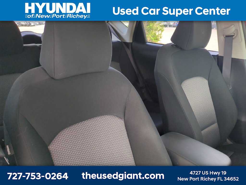Used 2022 Kia Soul LX w/ Technology Package FWD image 6