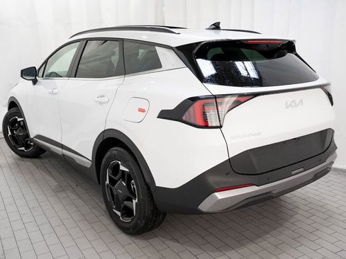 New 2026 Kia Sportage EX image 4