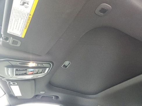 New 2025 Jeep Grand Cherokee Altitude image 21