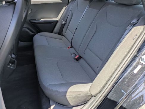 Used 2025 Kia K4 FWD image 26