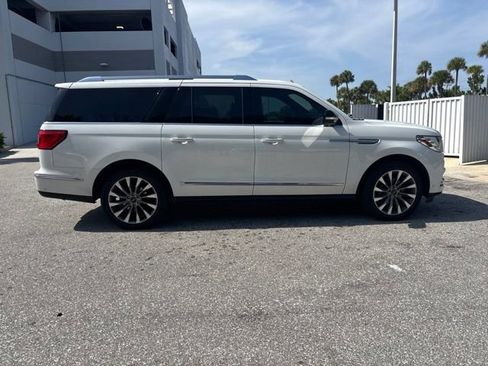 Used 2020 Lincoln Navigator L Reserve w/ Luxury Package AWD/4WD image 2