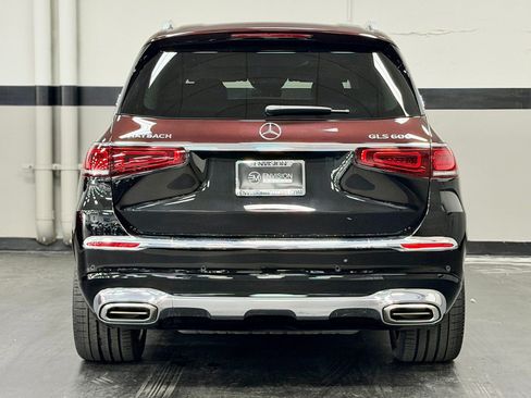 Used 2023 Mercedes-Benz Maybach GLS 600 4MATIC image 11