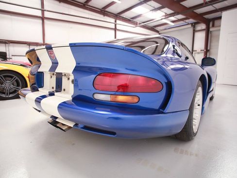Used 1996 Dodge Viper GTS RWD image 6
