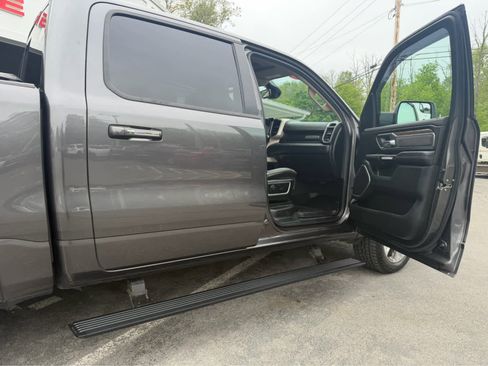 Used 2020 RAM 1500 Laramie AWD/4WD image 19