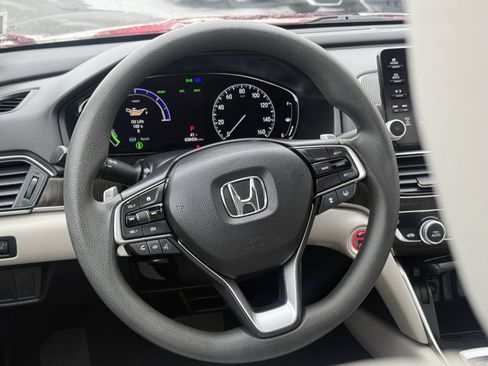 Used 2018 Honda Accord EX image 18