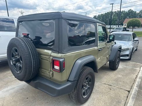 Used 2026 Jeep Wrangler Sport AWD/4WD image 4