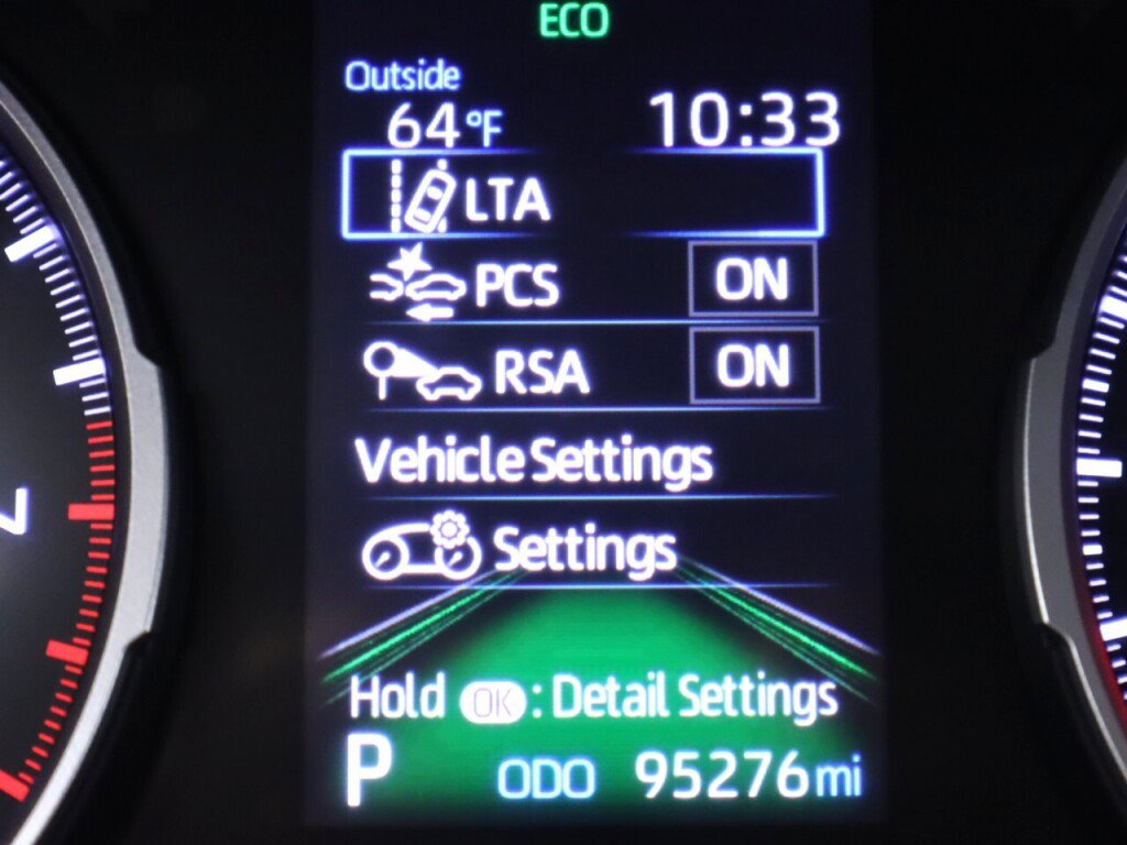 Used 2021 Toyota RAV4 LE FWD image 14