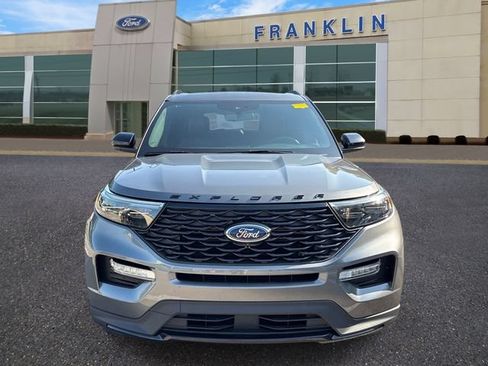 Used 2023 Ford Explorer ST-Line w/ Class IV Trailer Tow Package AWD/4WD image 2