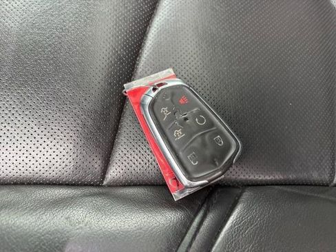 Used 2017 Cadillac Escalade Luxury image 53