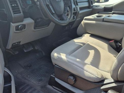 Used 2020 Ford F250 XL w/ Power Equipment Group RWD image 16