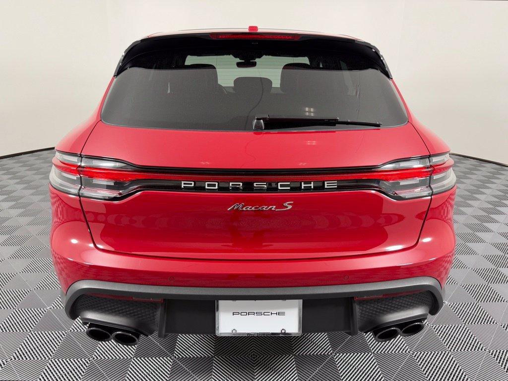 Certified 2024 Porsche Macan S AWD/4WD image 14