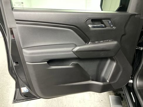 Certified 2024 Chevrolet Colorado LT w/ LT Convenience Package III image 22