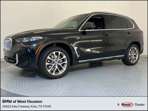 Used 2026 BMW X5 xDrive40i w/ Parking Assistance Package AWD/4WD image 1