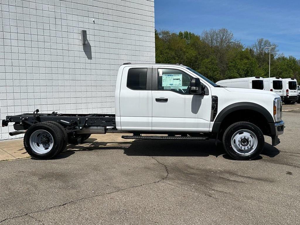 New 2026 Ford F450 XL w/ XL Chrome Package AWD/4WD image 4