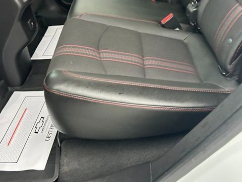 Certified 2022 Chevrolet Equinox RS w/ LPO, Floor Liner Package image 40
