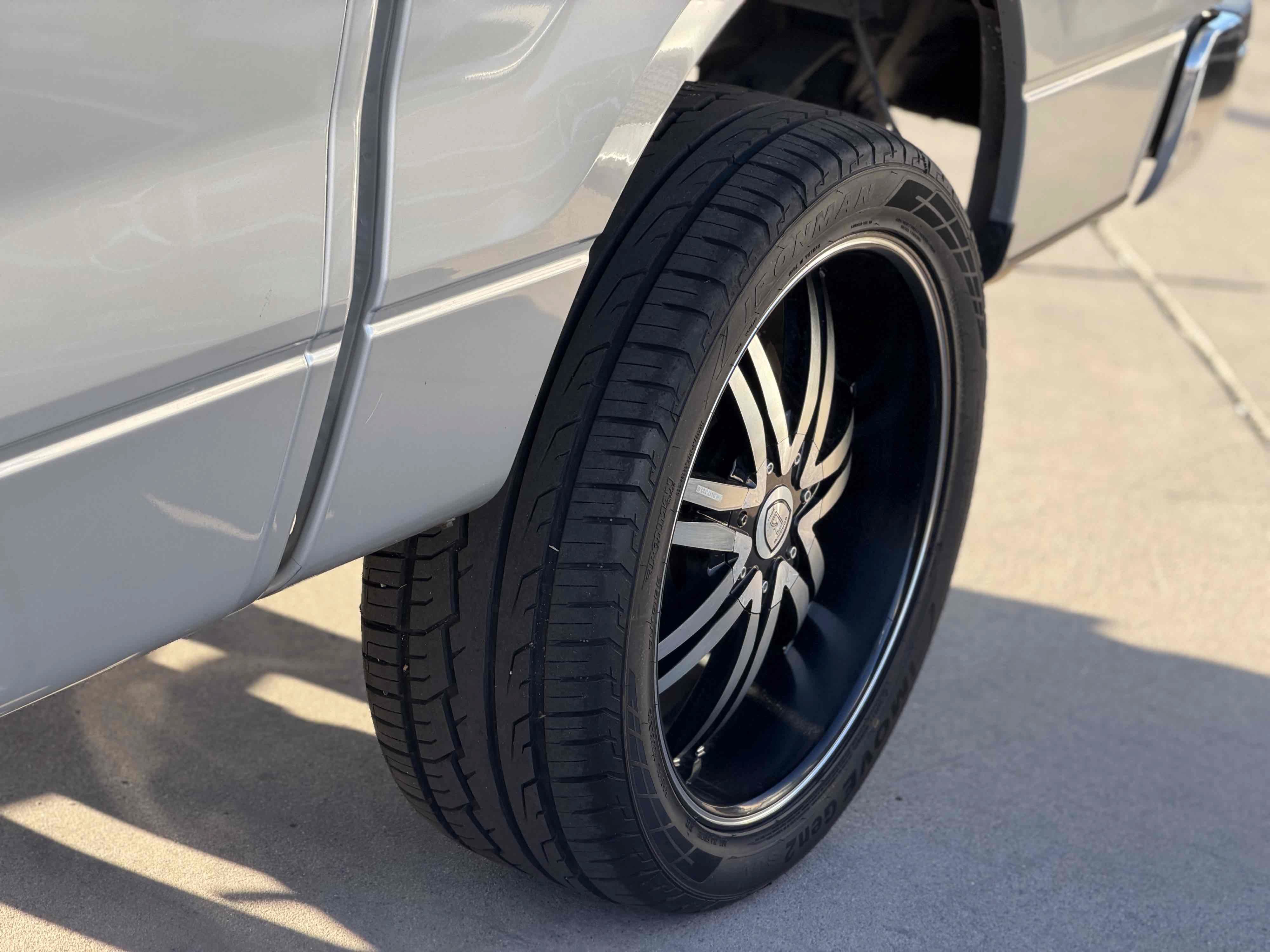 Used 2014 Ford F150 XLT AWD/4WD image 13