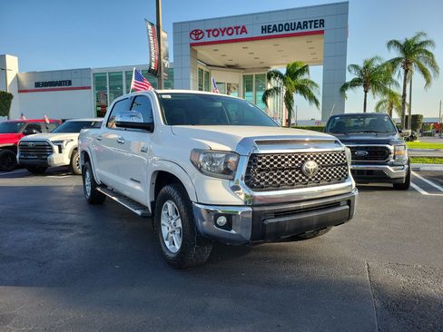 Used 2021 Toyota Tundra SR5 RWD image 2